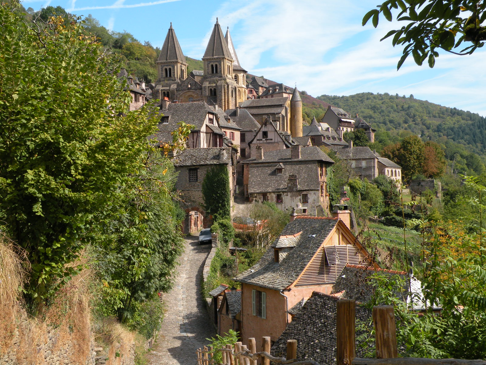 フランスの最も美しい村のひとつ コンク